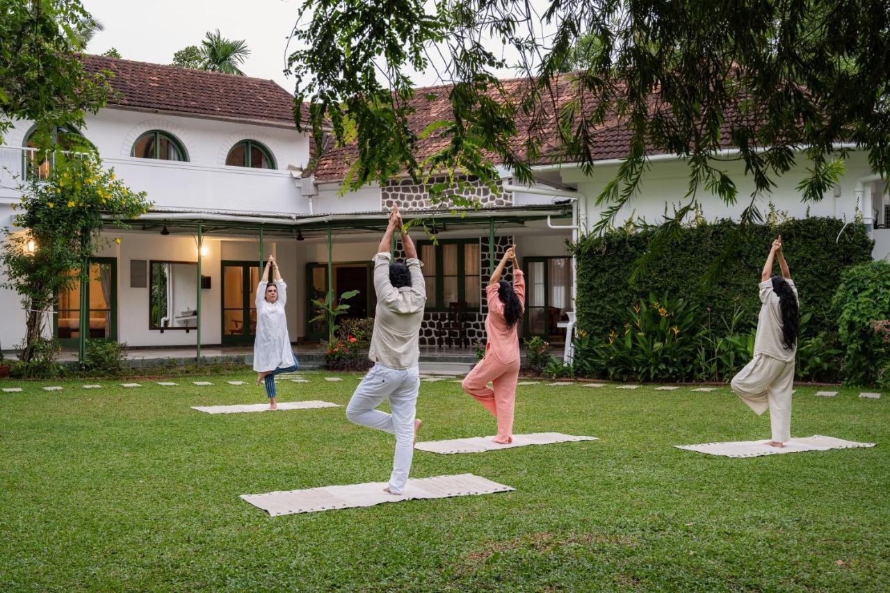 The Sacred Lotus Ayurveda Wellness Retreat Hotel Kochi Exterior photo