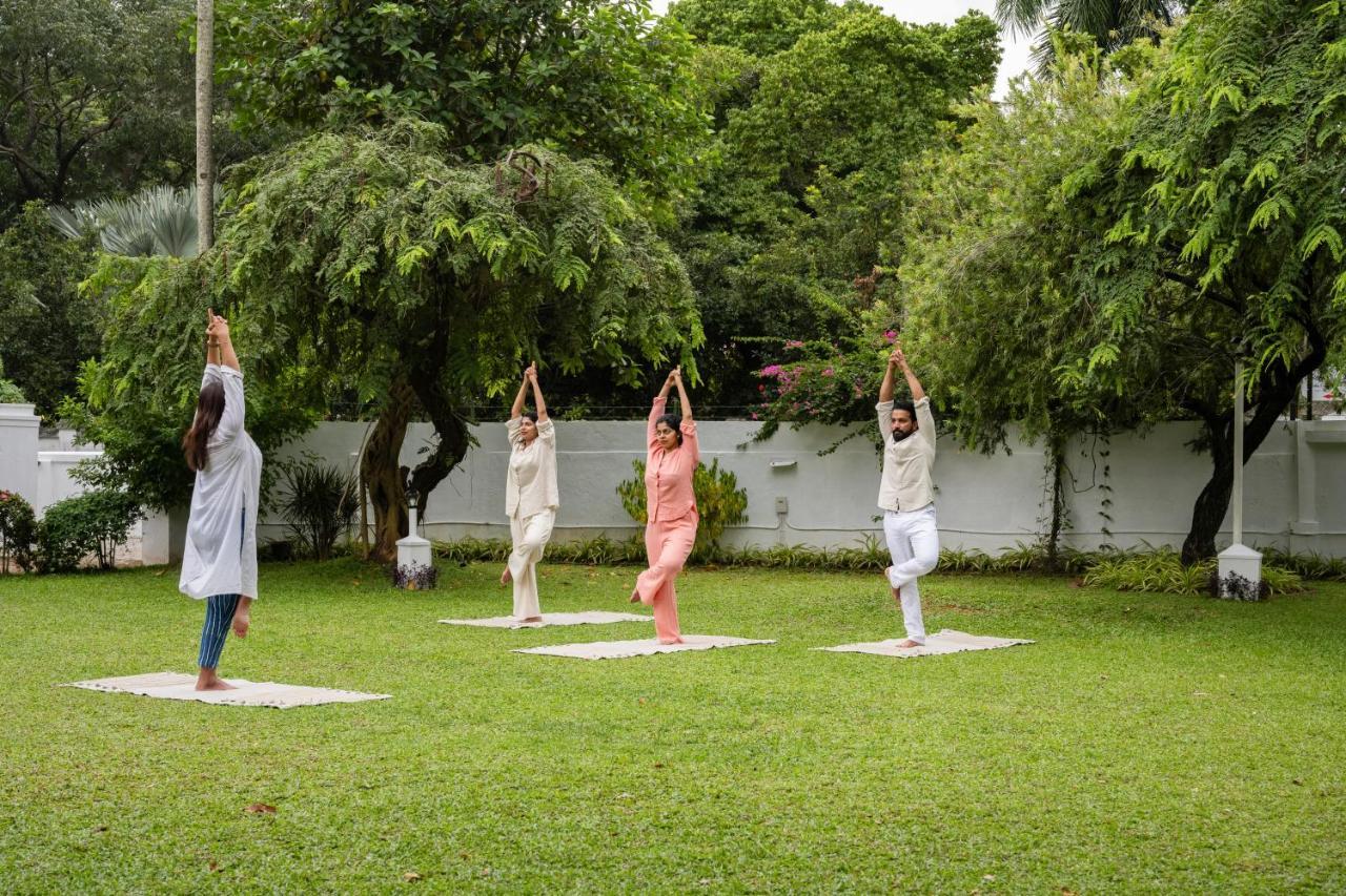 The Sacred Lotus Ayurveda Wellness Retreat Hotel Kochi Exterior photo