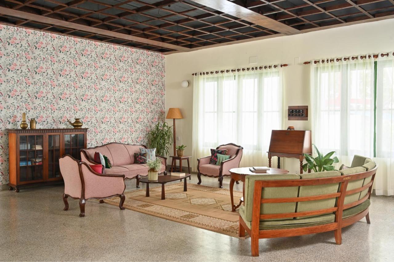 The Sacred Lotus Ayurveda Wellness Retreat Hotel Kochi Exterior photo
