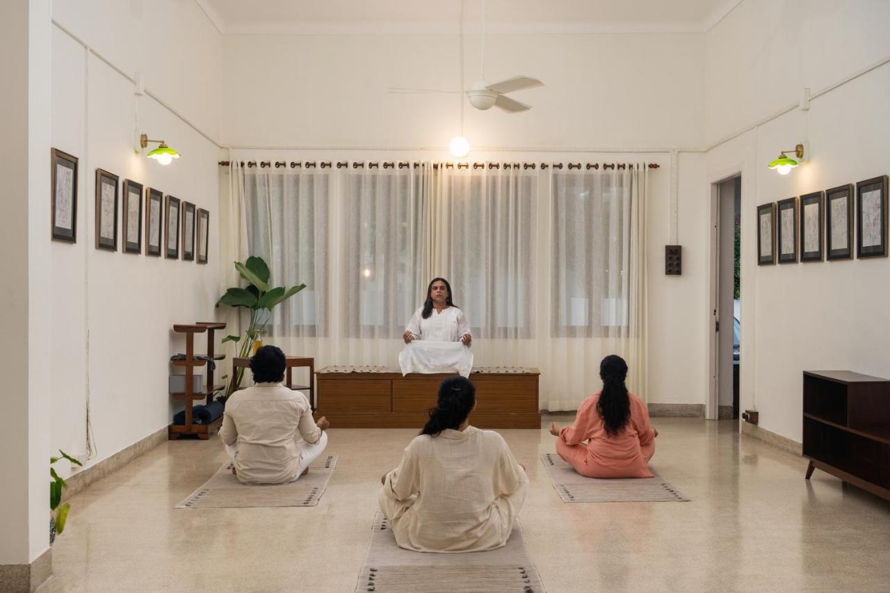 The Sacred Lotus Ayurveda Wellness Retreat Hotel Kochi Exterior photo